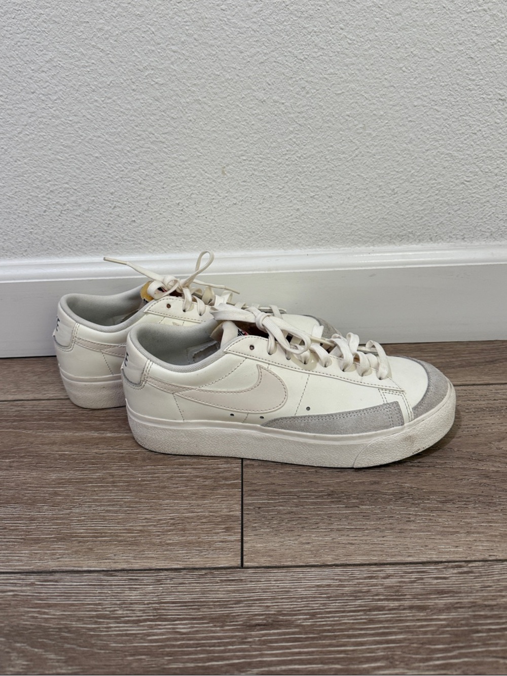 Nike Blazer Low Platform women’s 9.5